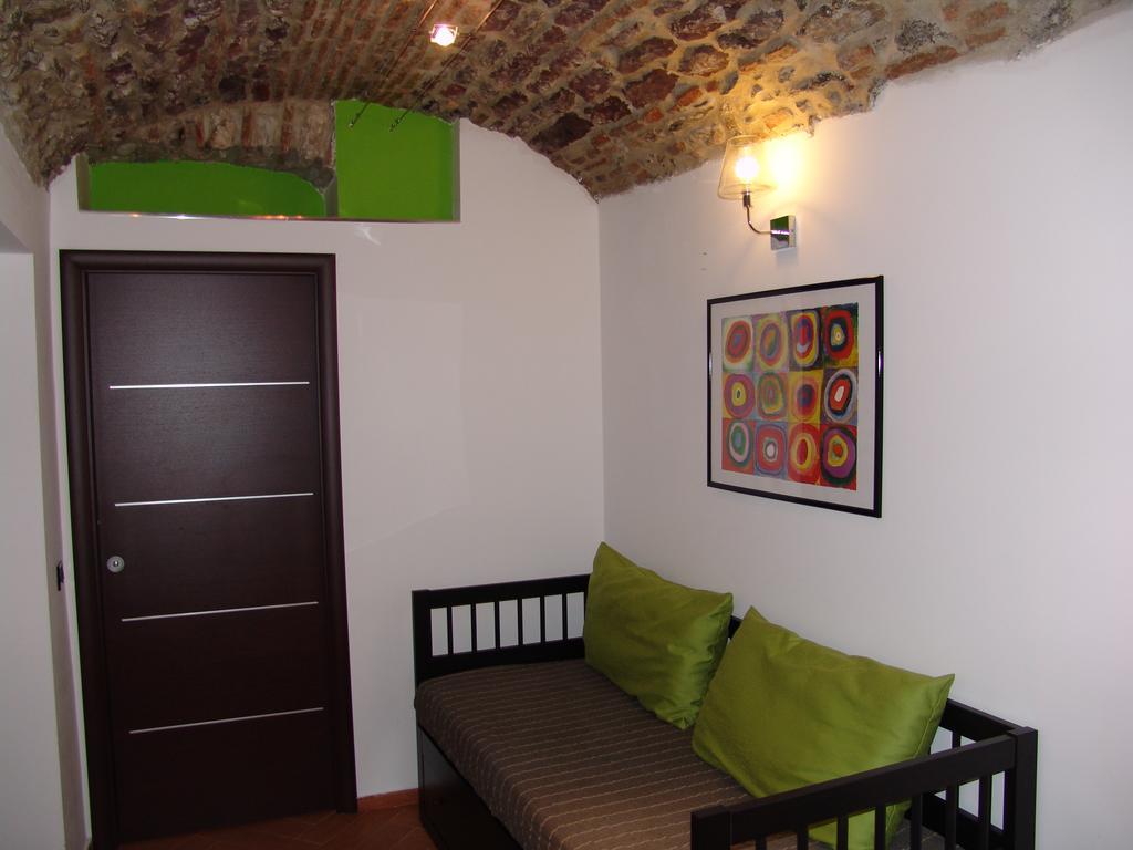 Incentro Apartments Милацо Екстериор снимка